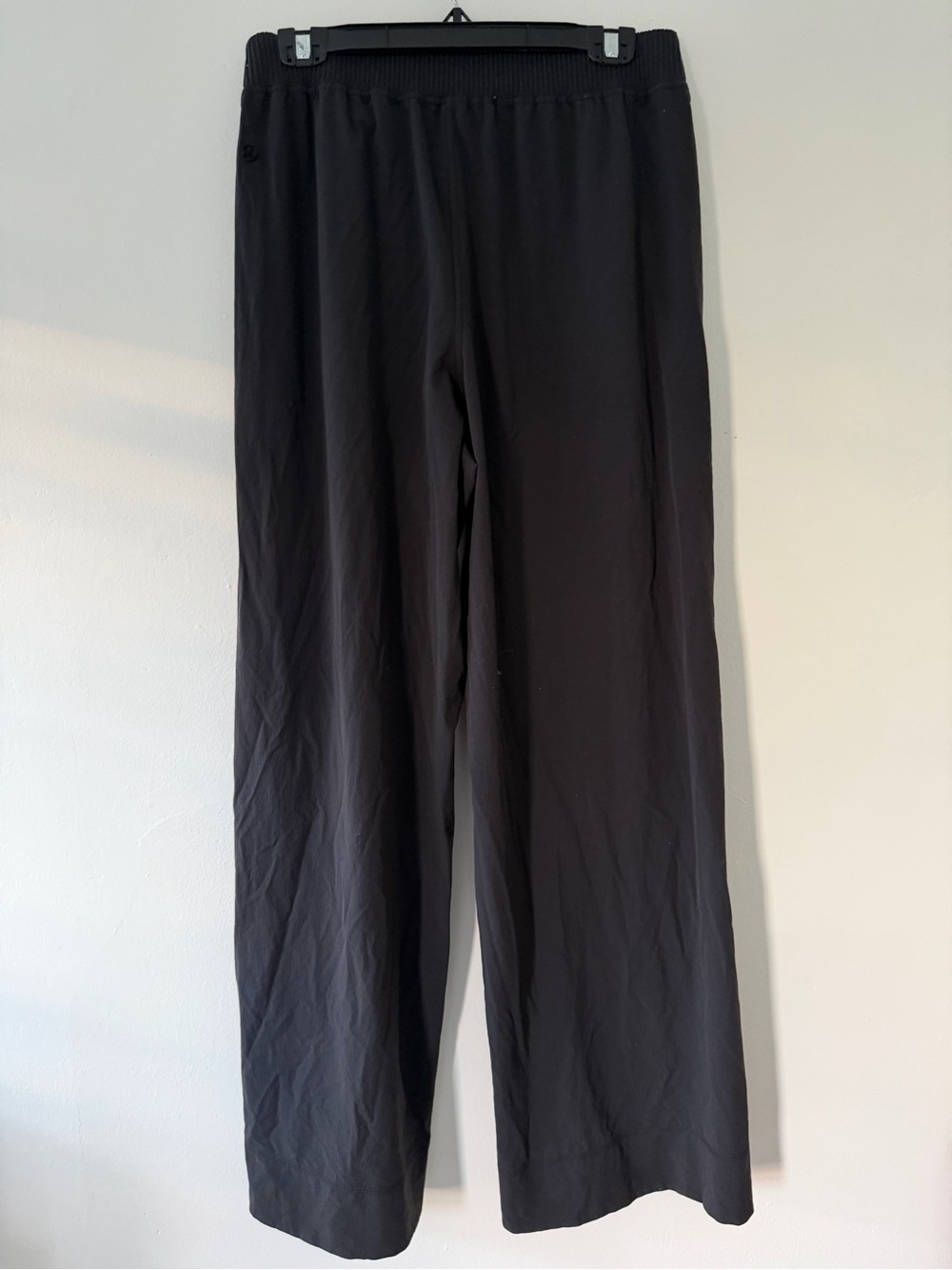 Lululemon Stretch Woven Wide-Leg High-Rise Pant in Black Size Large Track Pants - Picture 9 of 16